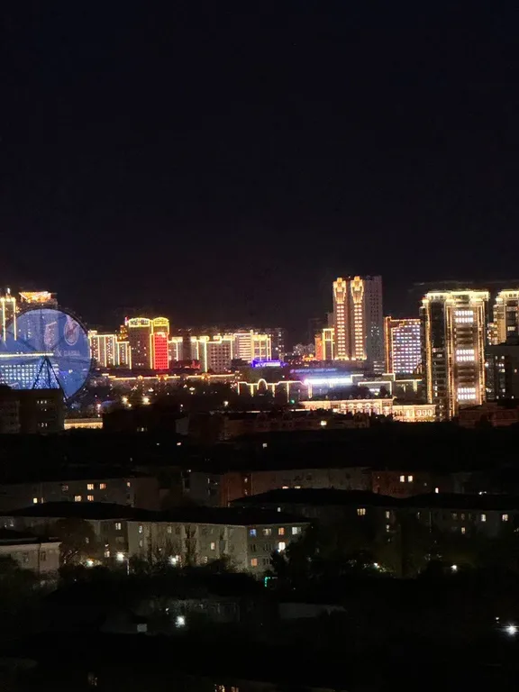 Просторная , уютная, с шикарным видом на Китай и ночной город