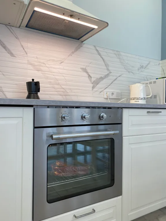 Дом с бассейном у моря