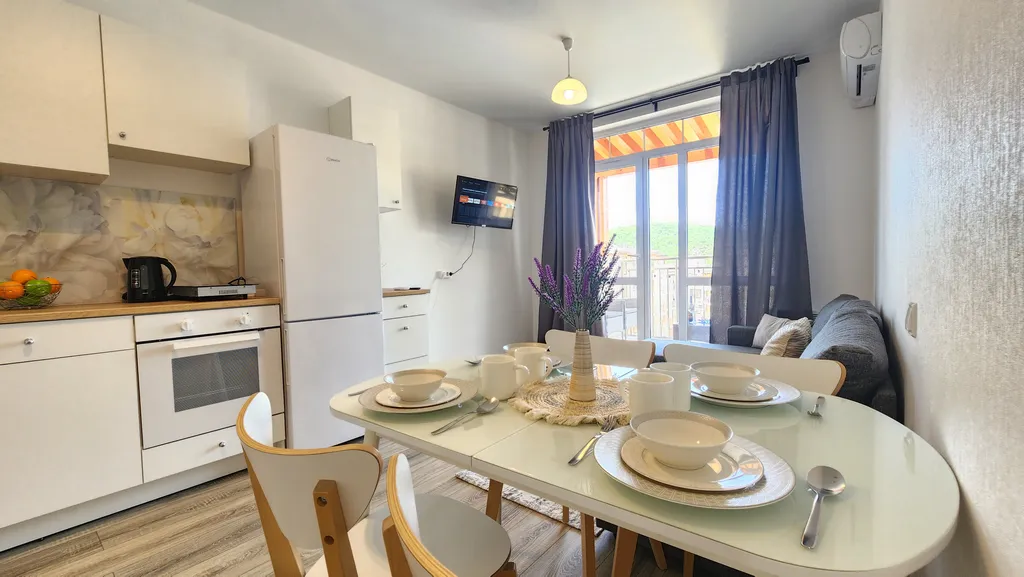 Уютная евротрешка с двумя балконами