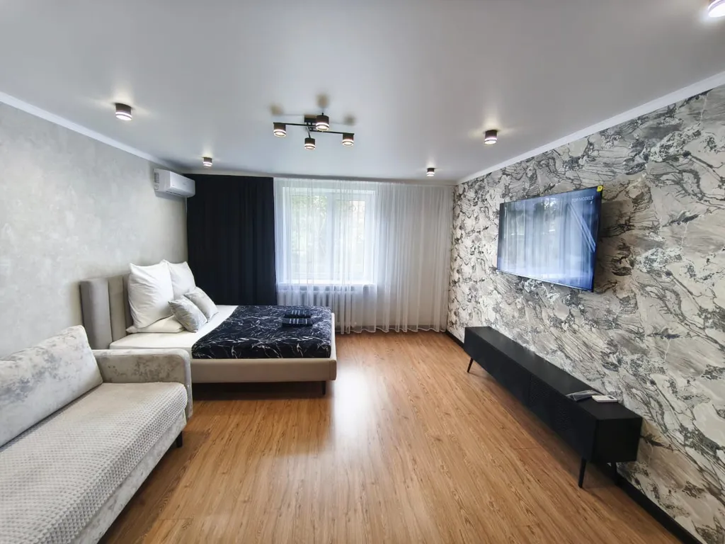 Уютная и просторная квартира со свежим ремонтом — аренда посуточно в Альметьевск