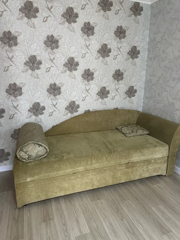 Квартира Недорогая чистая двухкомнатная квартира — Элиста