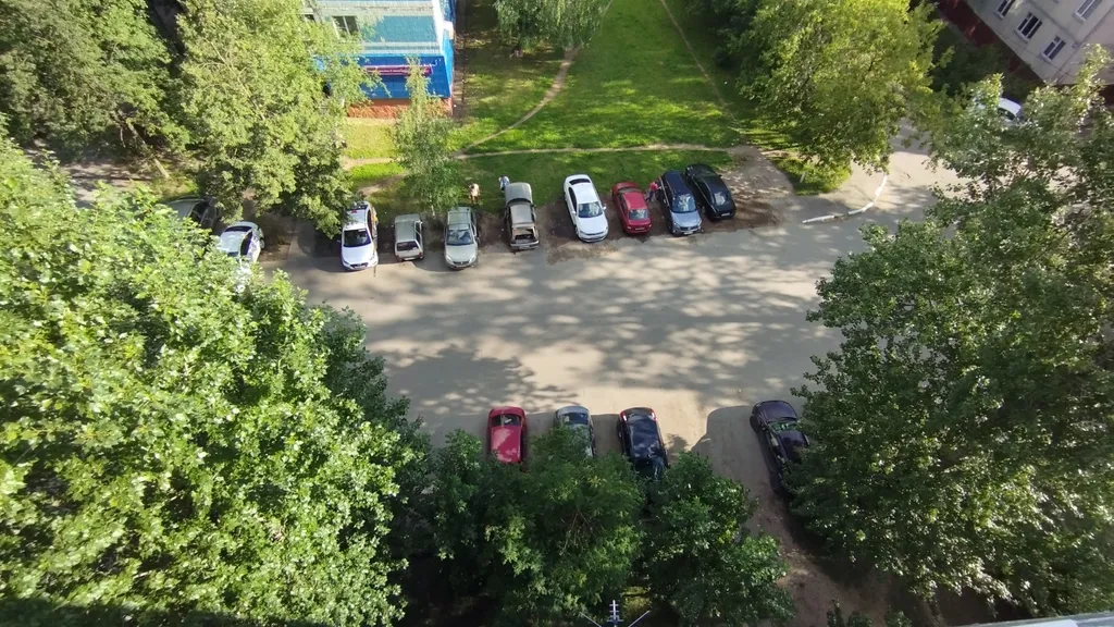 Четырехкомнатная квартира в тихом районе