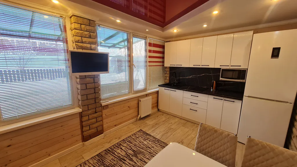 Домик в городе