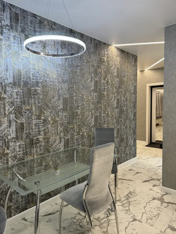 Зеркальные апартаменты