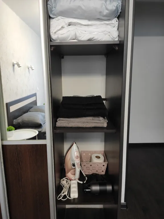 Уютный семейный апартамент в центре, штаб округа набережная, 5 гостей