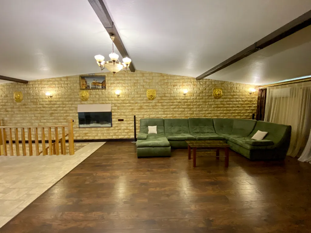 Двухуровневый пентхаус с панорамой на горы