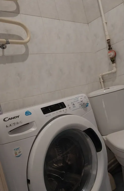 Однокомнатная квартира возле Ледового дворца. Рядом район ЗВТ.