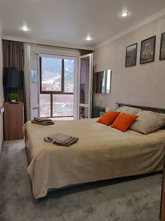 Квартира с лоджией и прекрасным видом