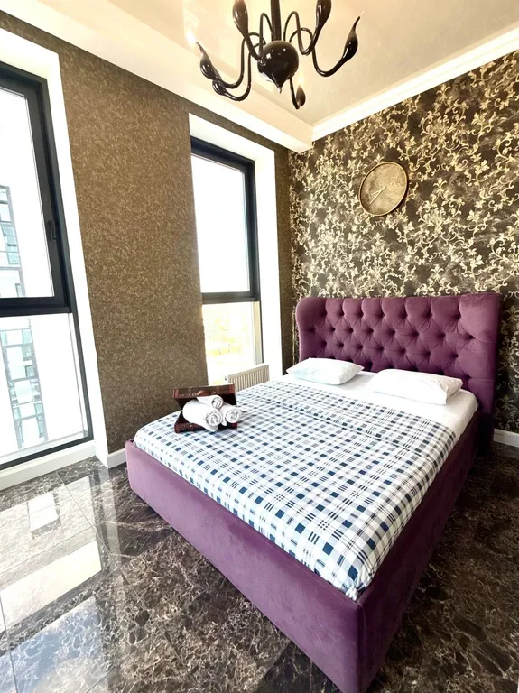 Трехкомнатная квартира на Гостином дворе