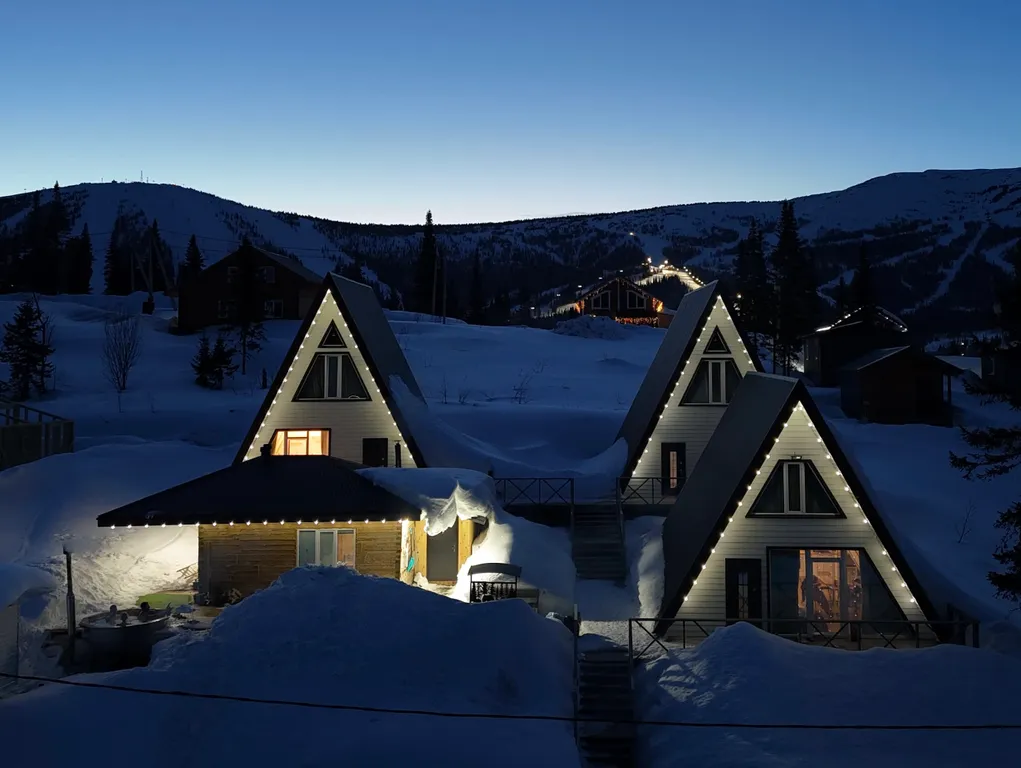 Просторный дом-треугольник Аврора