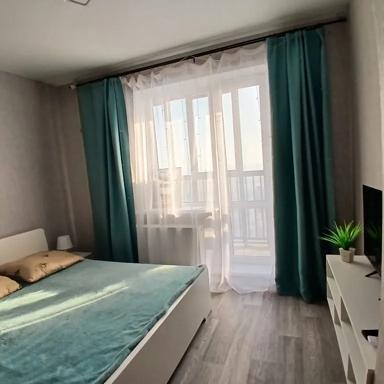 Прекрасная квартира в новом доме в родниках — аренда посуточно в Садовый