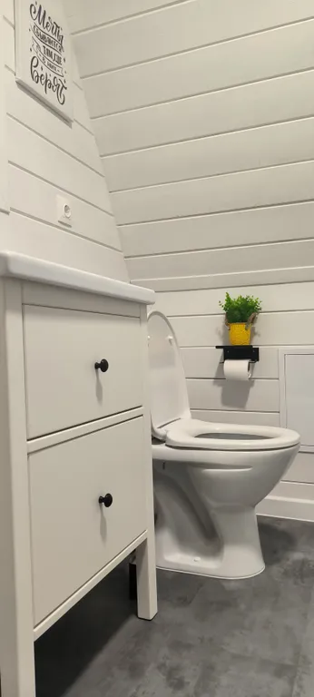 Современный дом в сосновом лесу в 30 минутах от аэропорта