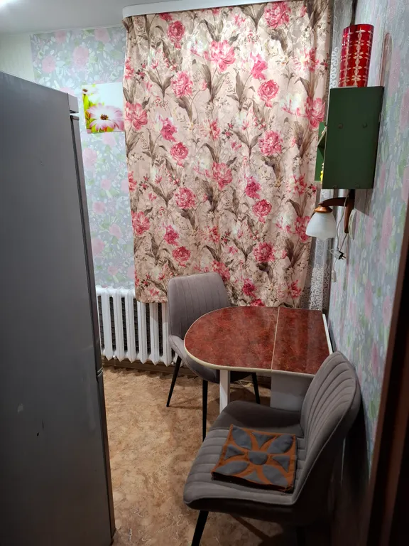 Квартира Уютная 1-комнатная квартира в центре поселка — Артёмовский