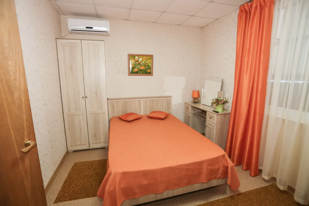 Дом с гаражом для семейного отдыха 100 метров до моря