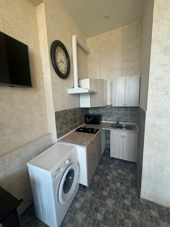 Четырехместный Люкс студия со своей кухней и отдельным входом