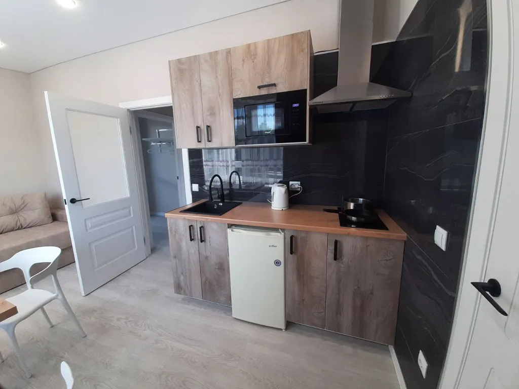 Квартира с участком, барбекю зона, закрытая территория, парковка