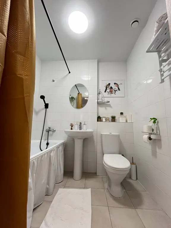 Интеллигентная квартира рядом с Цыба