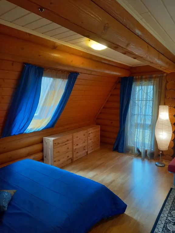 Уютный коттедж у озера