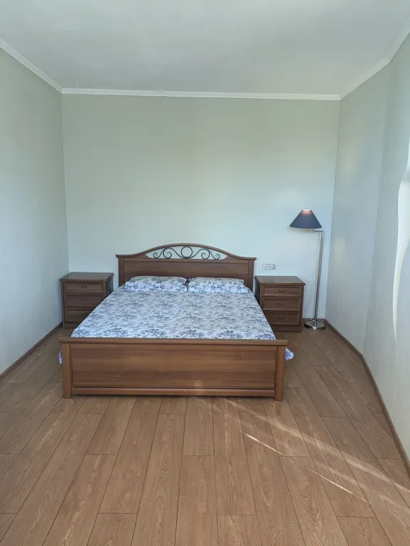 Квартира Просторная студия с видом на оперный театр — Екатеринбург