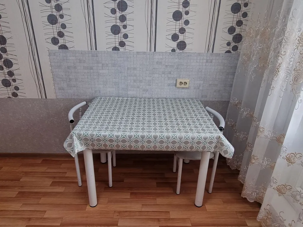 Квартира Уютная однокомнатная квартира в 5 минутах пешком до 20 больницы — Красноярск