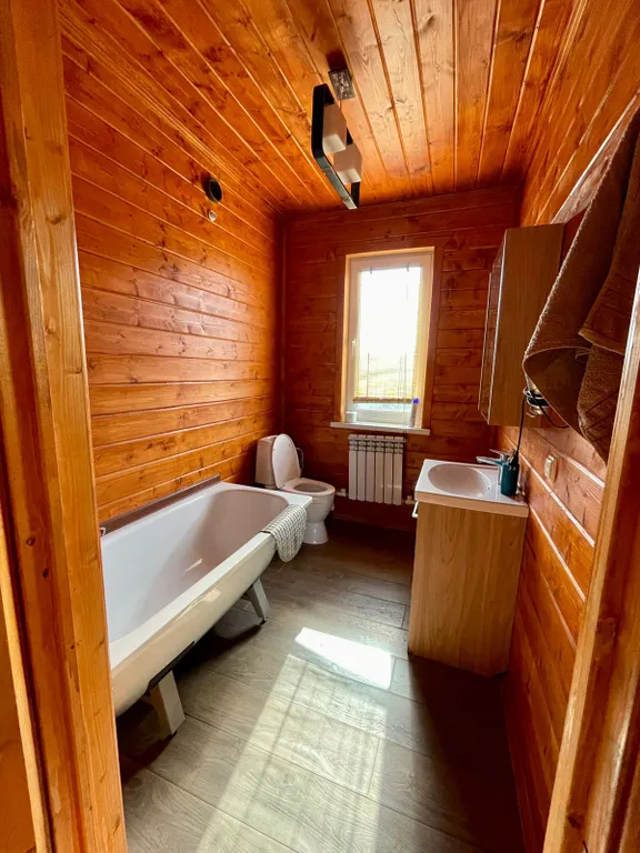 Коттедж на берегу озера