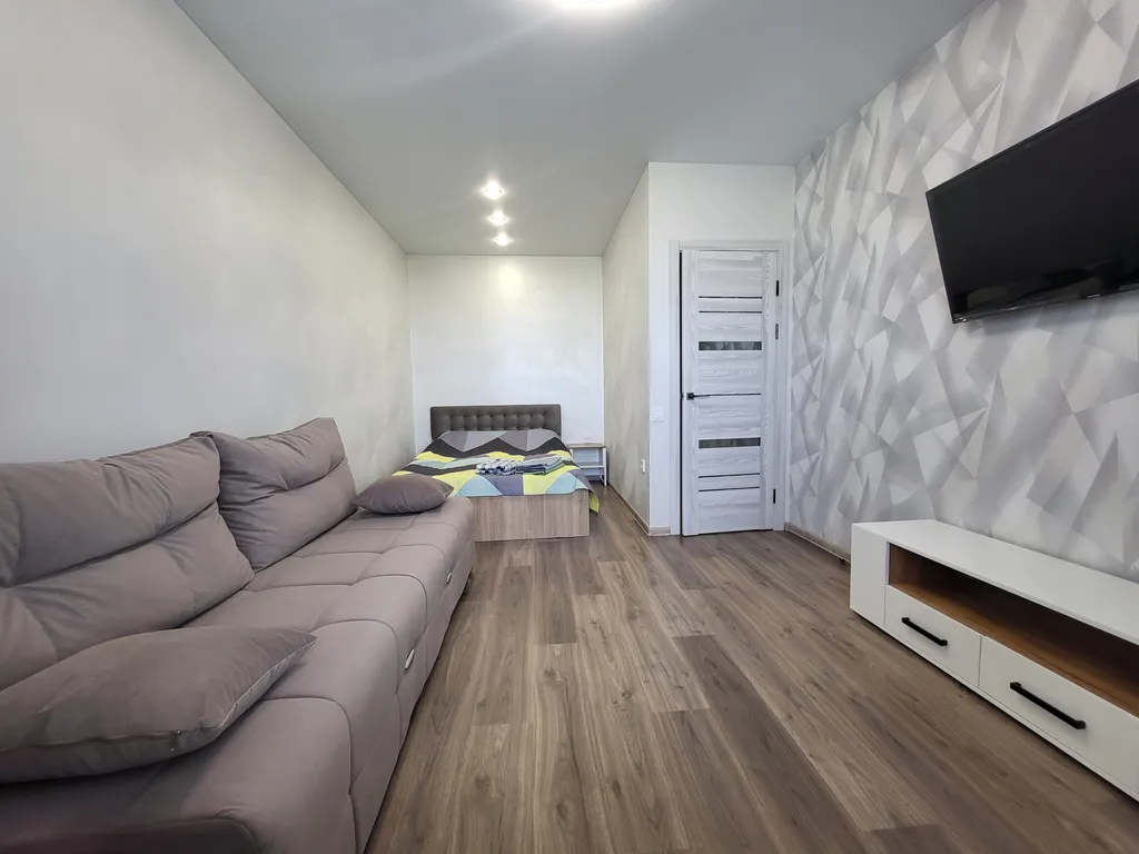 Атлантида на 13 этаже, с видом на реку и тайгу