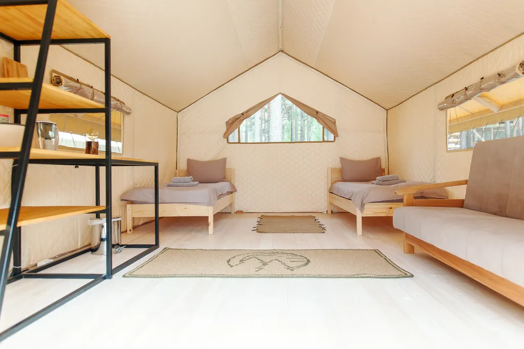 Тент-хаус для 4 гостей