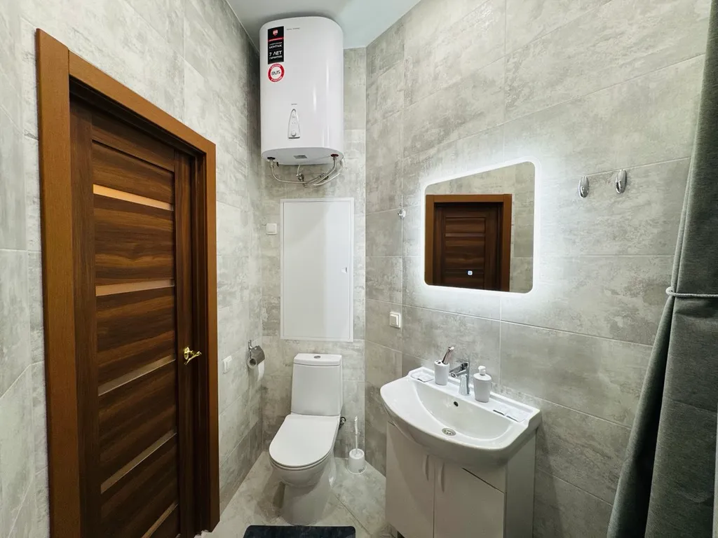 Стильная двухкомнатная квартира в центре города, рядом дворец спорта