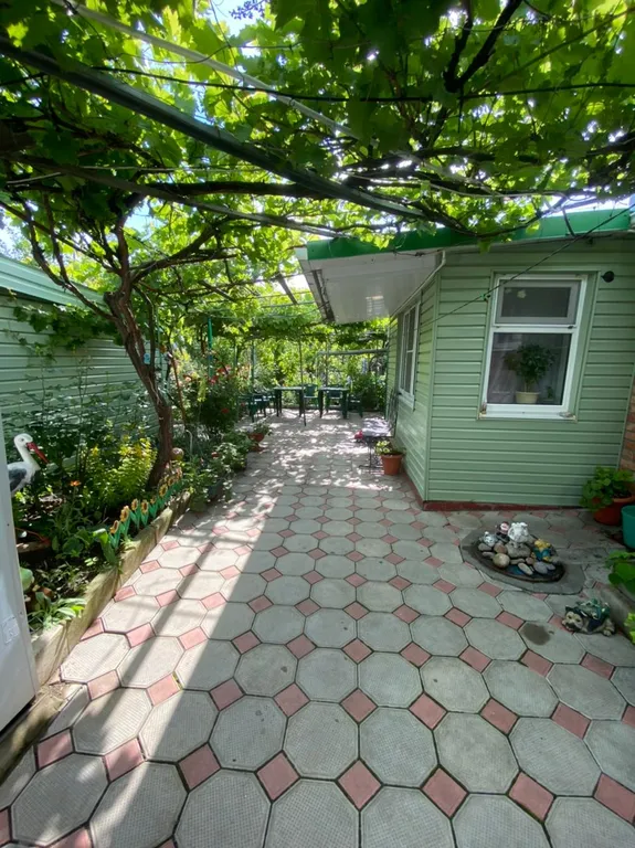 Уютная комната около моря