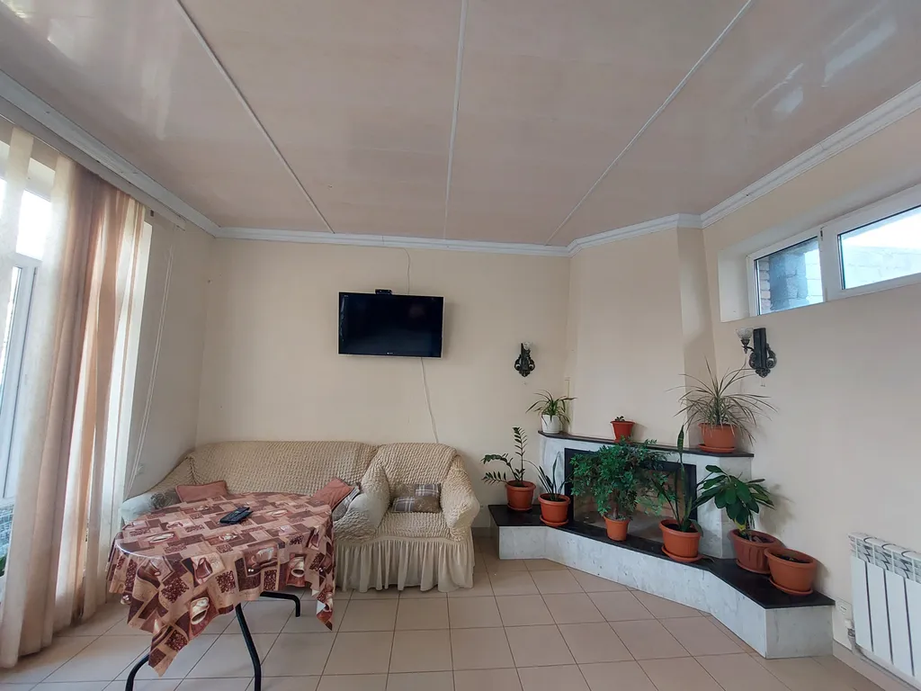 Коттедж Большой дом в центре города — Геленджик