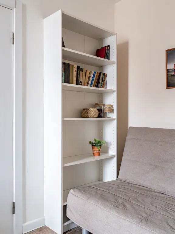 Евродвушка у метро Парнас для 5 || Сатин Хоум апарт