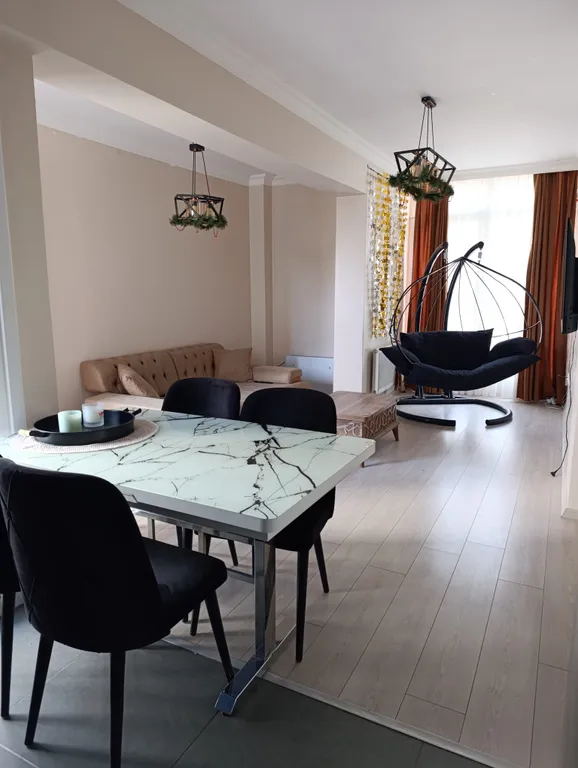 Трехкомнатная квартира в комплексе — аренда посуточно в Стамбул