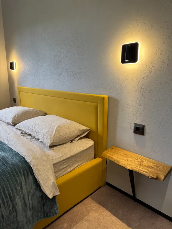 Коттедж Коттедж №5 шестиместный — Светлое