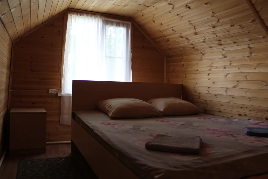 Домик №4 с видом на озеро Неро