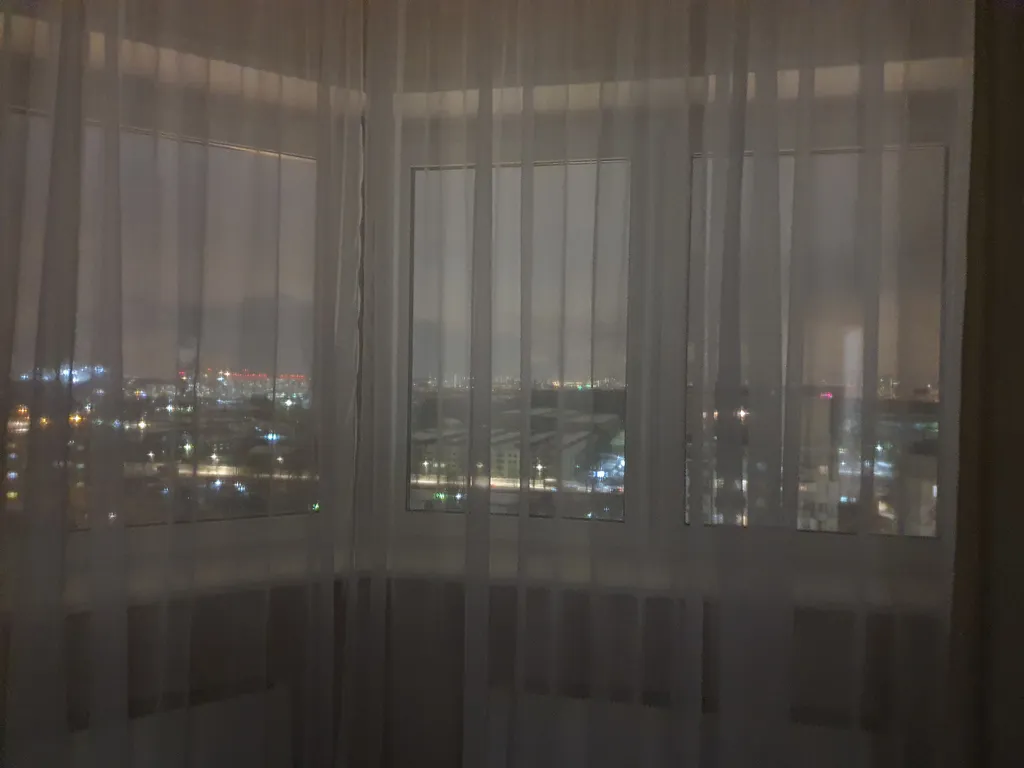 Уютная квартира с красивым видом на закат