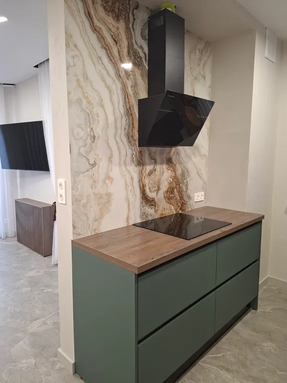 Трёхкомнатная квартира с дизайнерским ремонтом