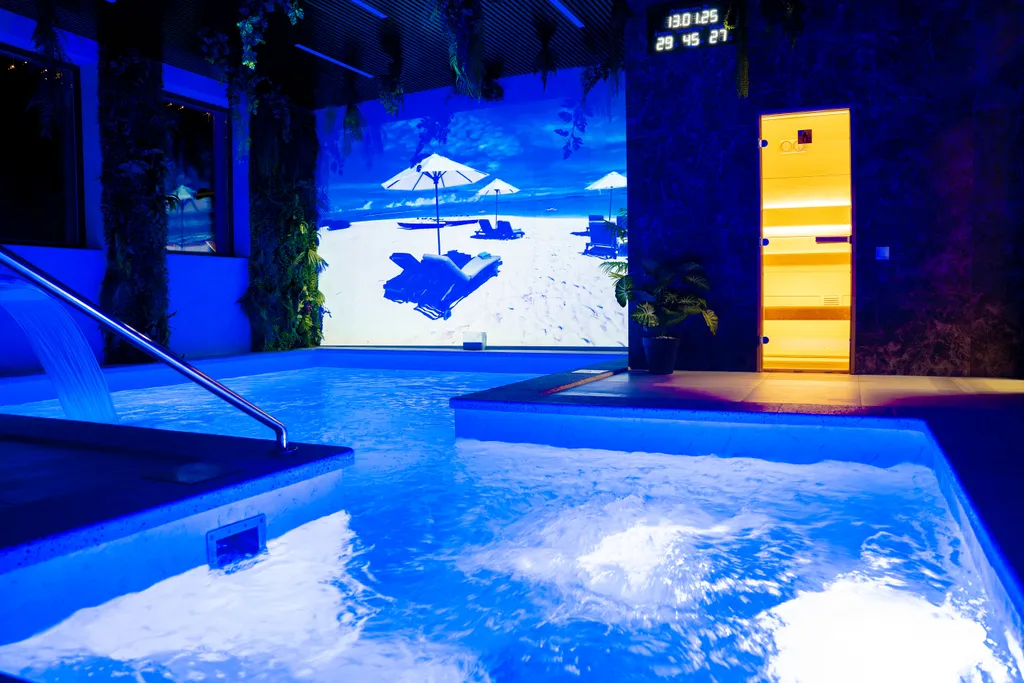 Квартира Уникальная локация в таунхаусе со SPA-комплексом с бассейном — аренда посуточно в Екатеринбург