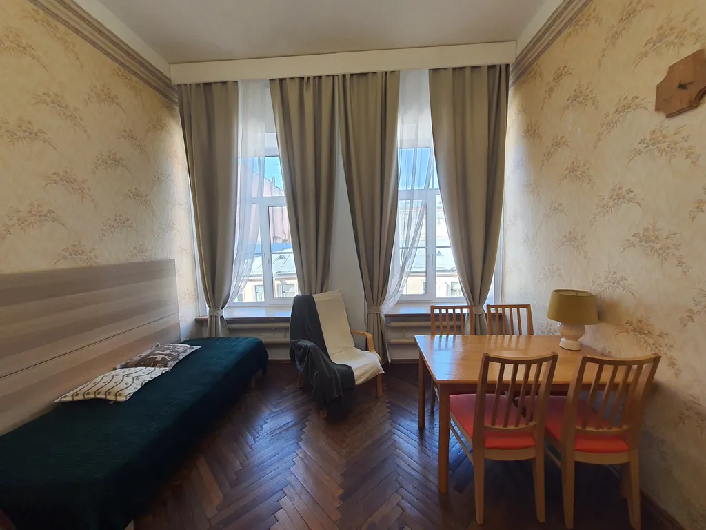 Квартира Квартира в 1 минуте от Невского проспекта, 2 спальни и вид на крыши — Санкт-Петербург