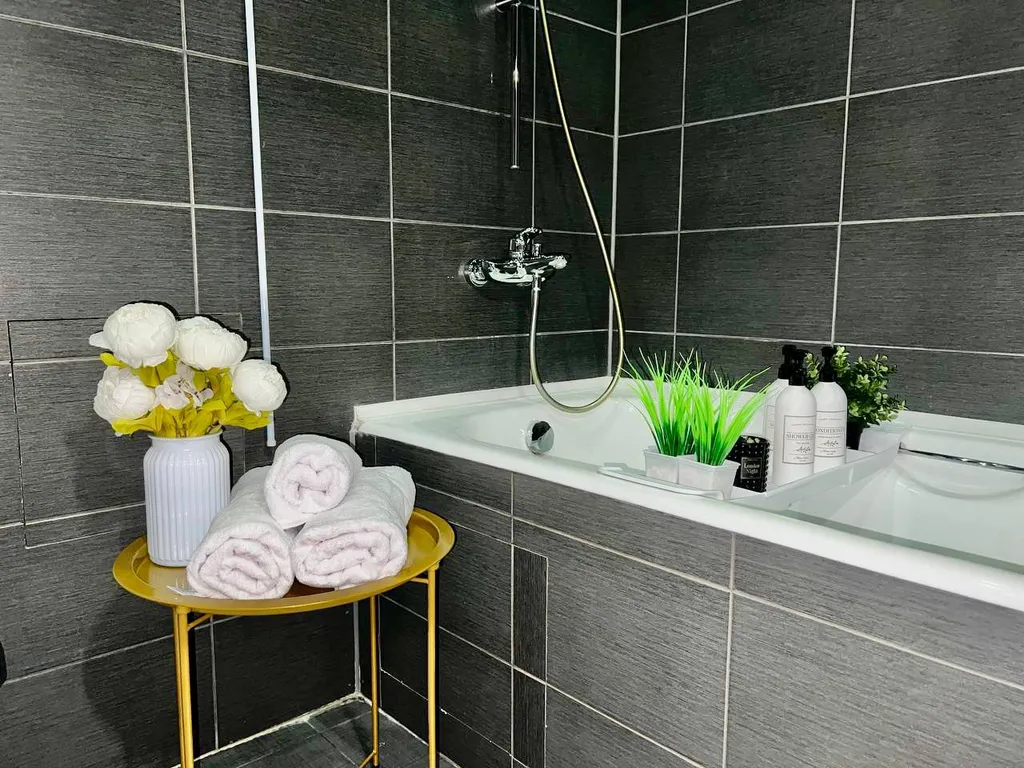 Просторная квартира в новом доме с домашним кинотеатром