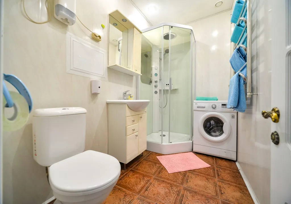 Квартира 2-комнатная квартира с балконом и панорамным видом на центральную акваторию Невы — Санкт-Петербург