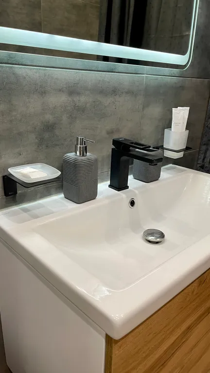 Уютная квартира в жк fiftyfifty с шикарным панорамным видом