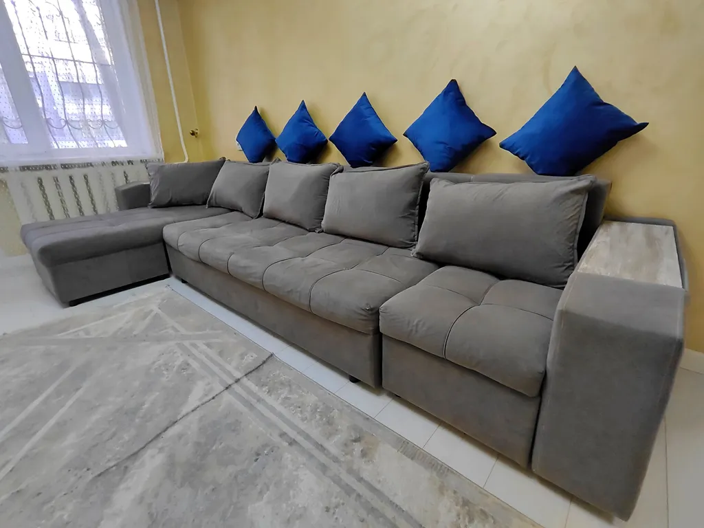 2-комнатная квартира на 1 этаже рядом с ТРЦ MEGA, парком и речкой