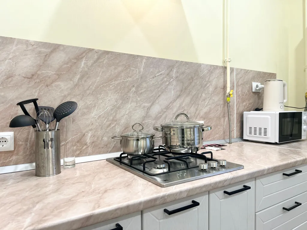 Уютная двухкомнатная комнатная квартира на Пригородной