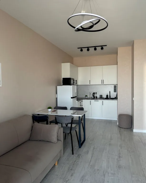 Стильная евродвушка с шикарными видами на город с 22 этажа