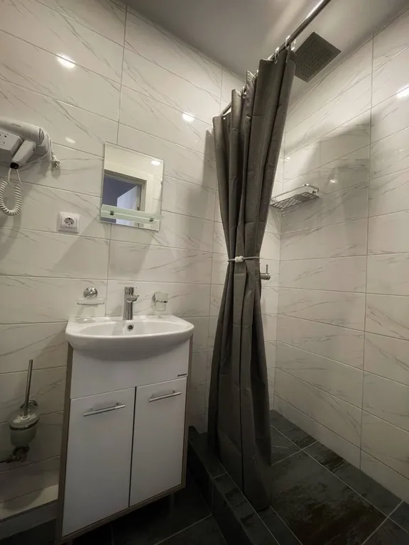 Апартаменты в 3 минутах от моря с маленьким балконом