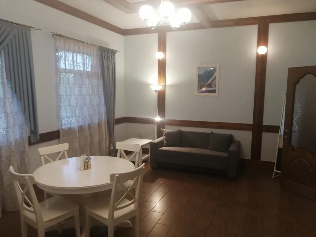 5-комнатный Дом