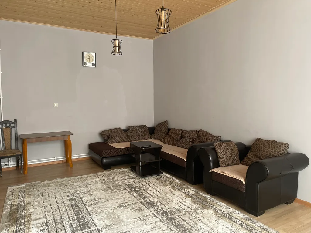 Коттедж Уютный дом у мopя с садом перед домом — Махачкала