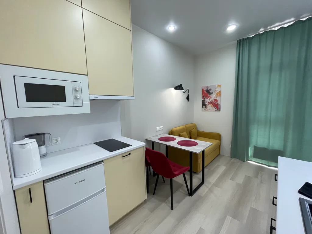 Студия с видом на горы