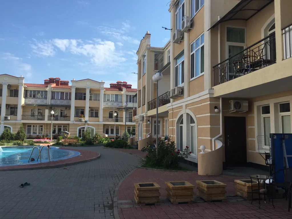 Квартира Лазурный бассейн — аренда посуточно в Евпатория