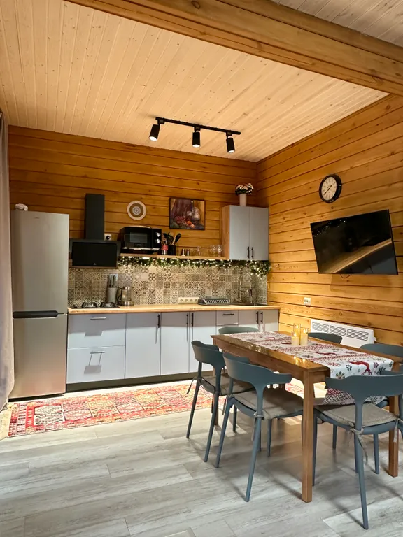 Новый круглогодичный коттедж из бруса на берегу Катуни